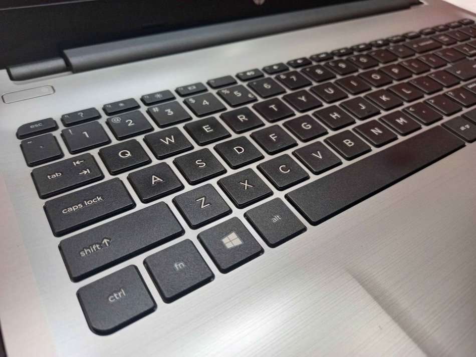 HP Notebook - Intel Core i7 7th gen - 15.6" Display - Very good condition