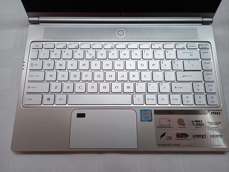 Powerful MSI Prestige Laptop with orginal Box - Intel i7 - 16GB DDR4 - 14" FHD