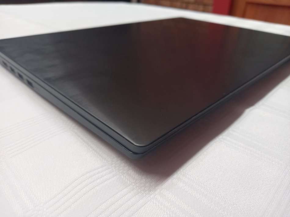 Lenovo ideapad - Intel i7 10th Gen - 12GB - 256GB SSD + 1TB HDD - 15.6" HD Display