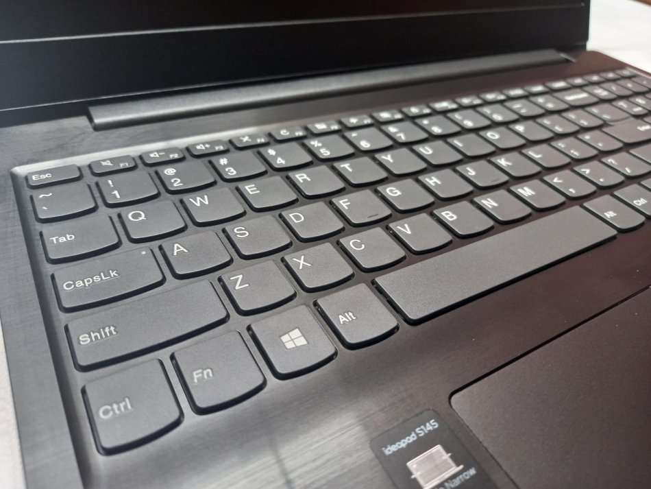 Lenovo ideapad - Intel i7 10th Gen - 12GB - 256GB SSD + 1TB HDD - 15.6" HD Display