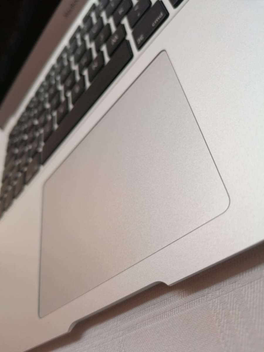 Powerful MacBook Air "Core i5" 1.8 13inch (2017 model) - MINT Condition