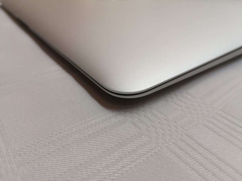 Powerful MacBook Air "Core i5" 1.8 13inch (2017 model) - MINT Condition