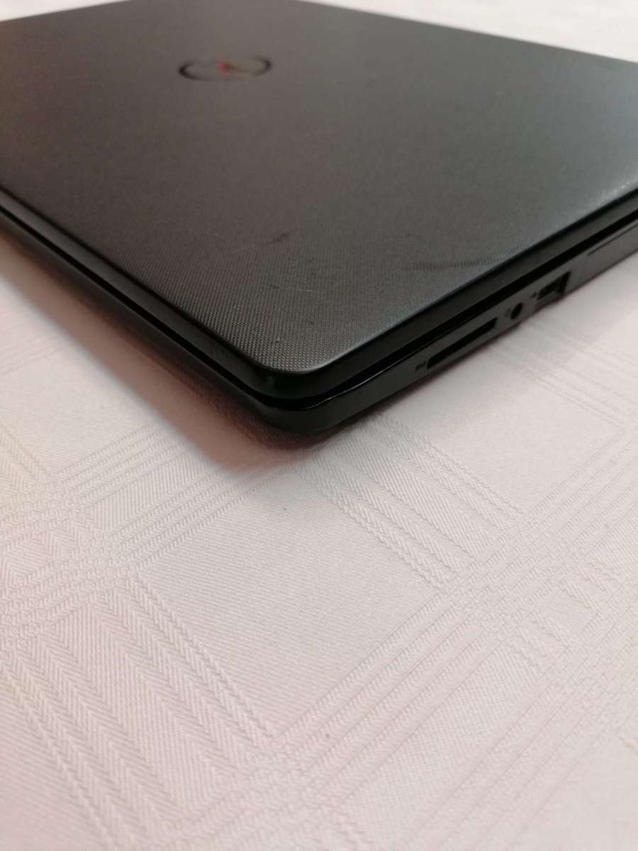 Dell Inspiron Laptop - Intel i5 7th gen - 1TB HDD - 12GB Memory - 15.6" HD