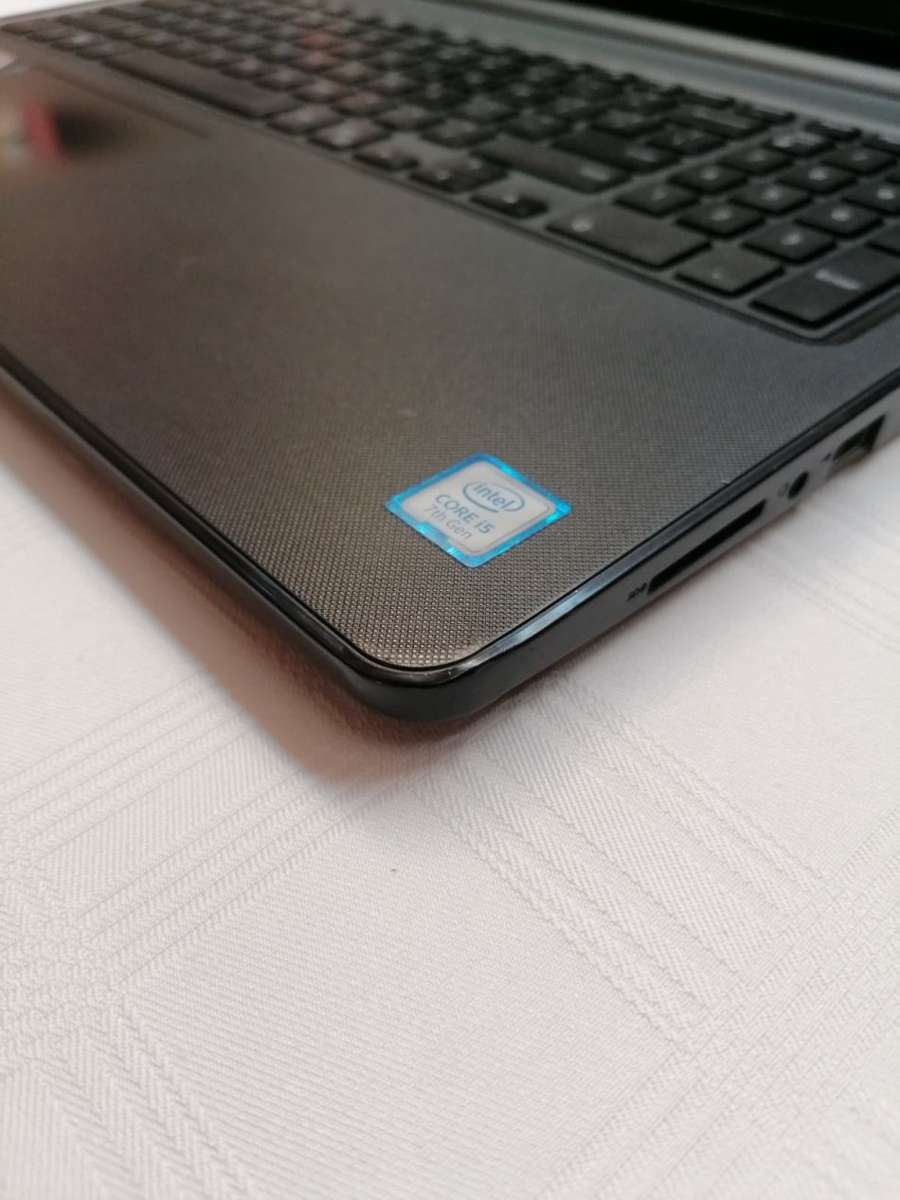 Dell Inspiron Laptop - Intel i5 7th gen - 1TB HDD - 12GB Memory - 15.6" HD