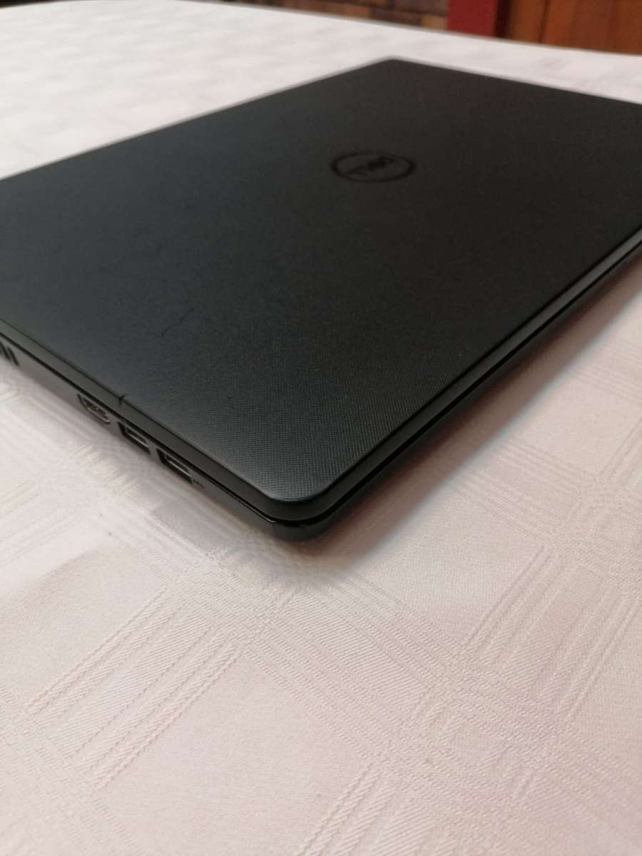 Dell Inspiron Laptop - Intel i5 7th gen - 1TB HDD - 12GB Memory - 15.6" HD