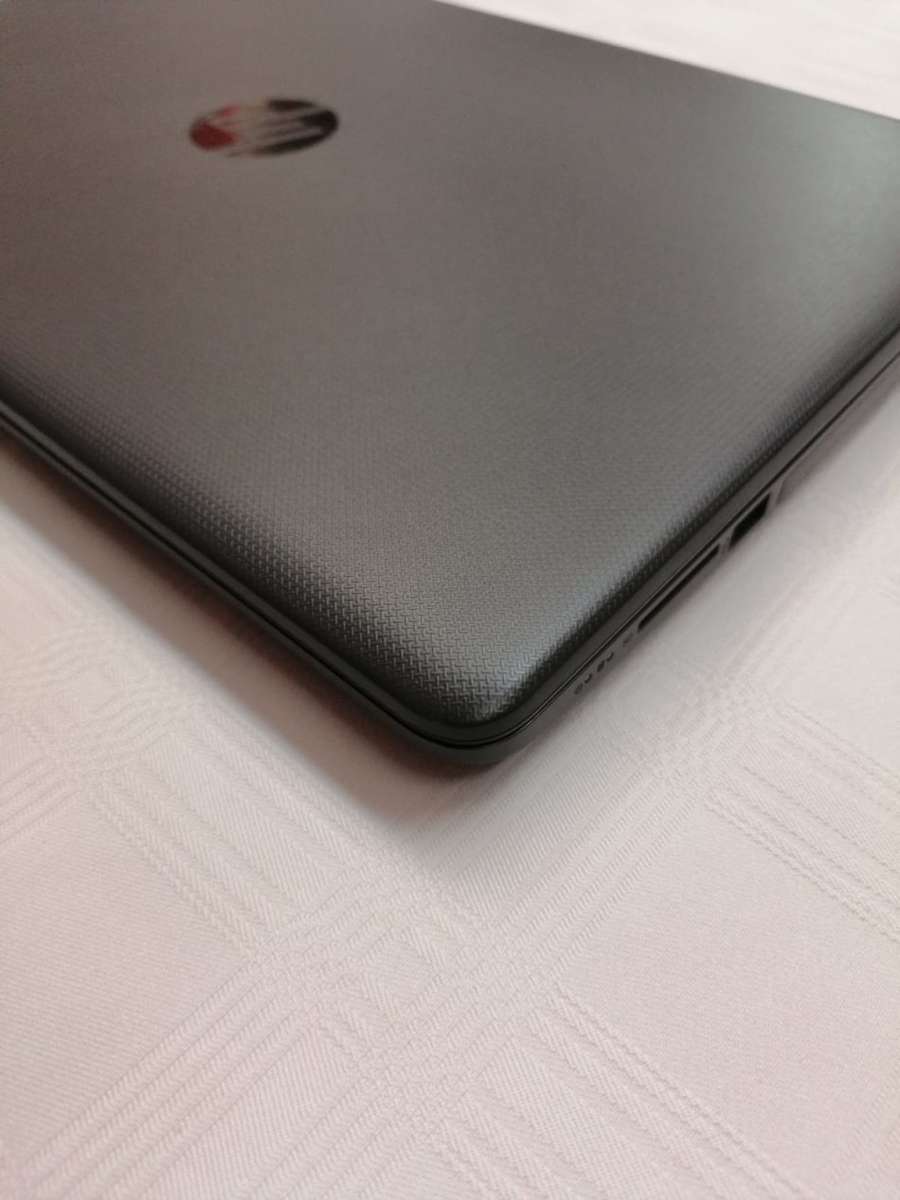 Powerful HP Laptop - Intel i5 - 12GB Memory - 15.6" FHD (1920 x 1080)