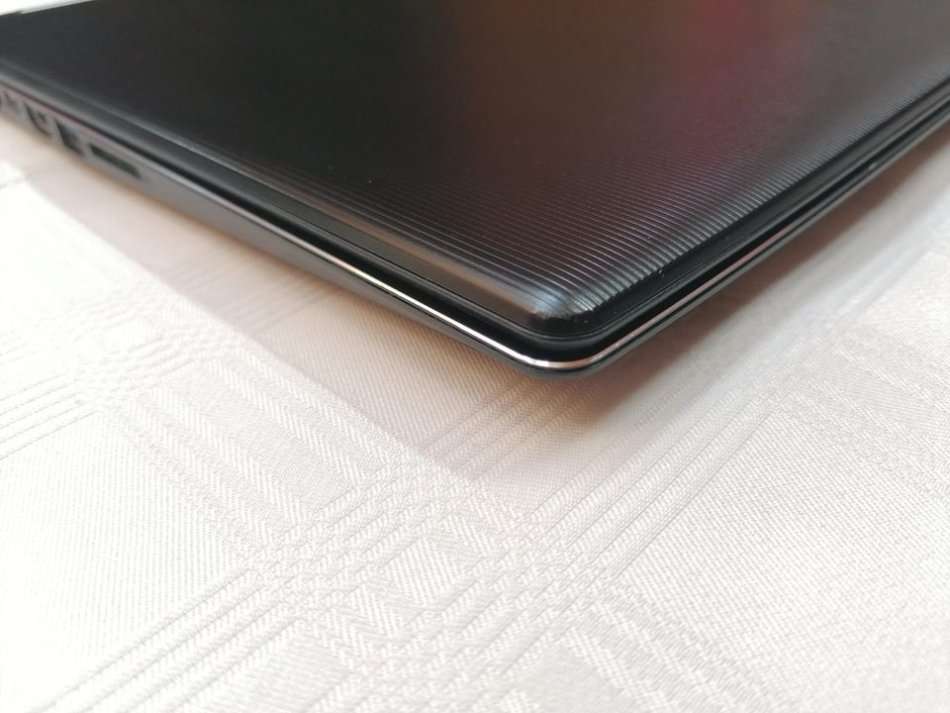 Powerful Acer Laptop - Intel i7 8th gen - 256GB SSD + 2TB HDD - 12GB - 15.6" FHD