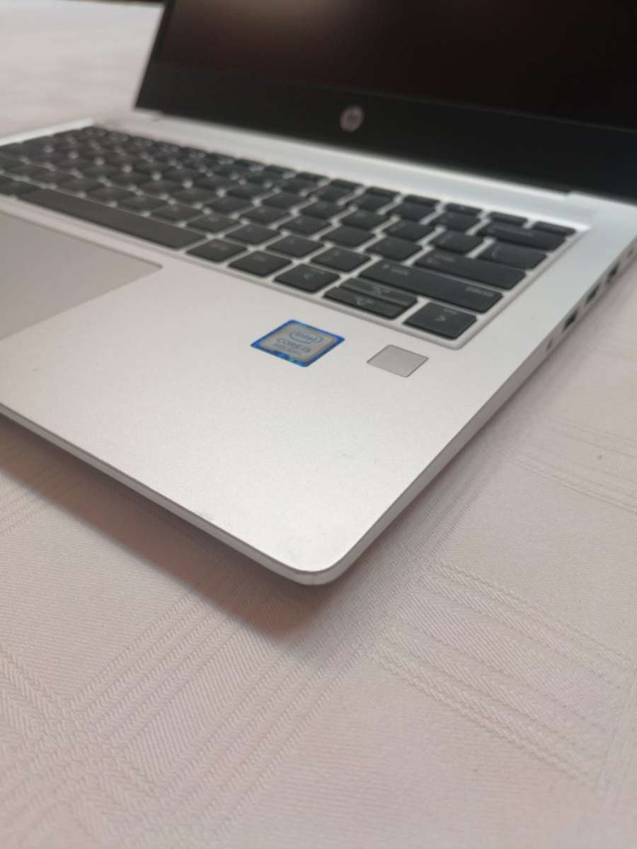 HP ProBook - 13.3" FHD IPS - Intel 8th gen - 16GB DDR4 - 256GB PCIe NVMe M.2 - Win 10 Pro