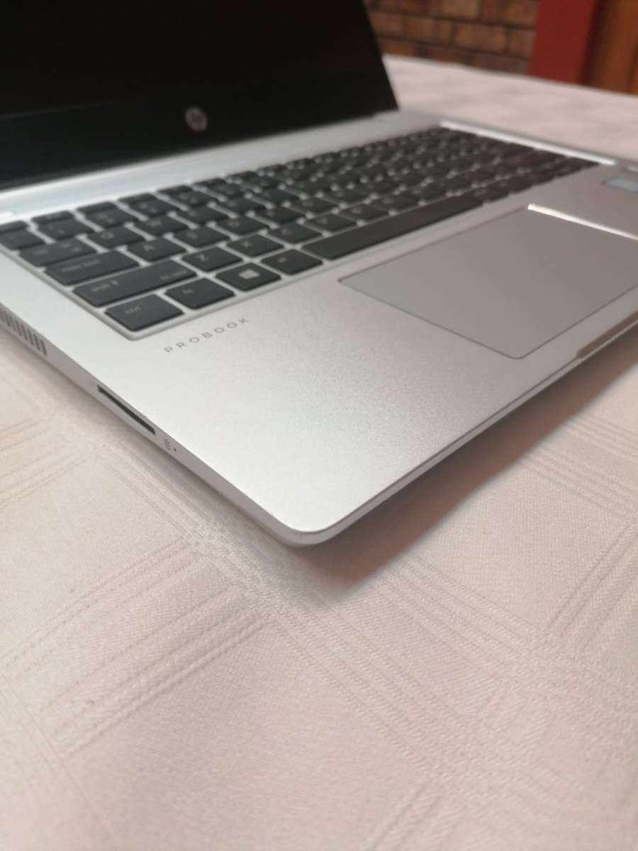 HP ProBook - 13.3" FHD IPS - Intel 8th gen - 16GB DDR4 - 256GB PCIe NVMe M.2 - Win 10 Pro