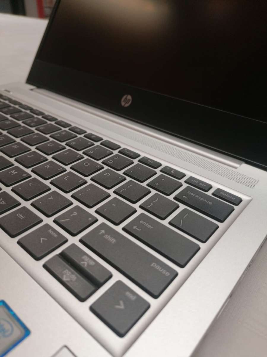 HP ProBook - 13.3" FHD IPS - Intel 8th gen - 16GB DDR4 - 256GB PCIe NVMe M.2 - Win 10 Pro