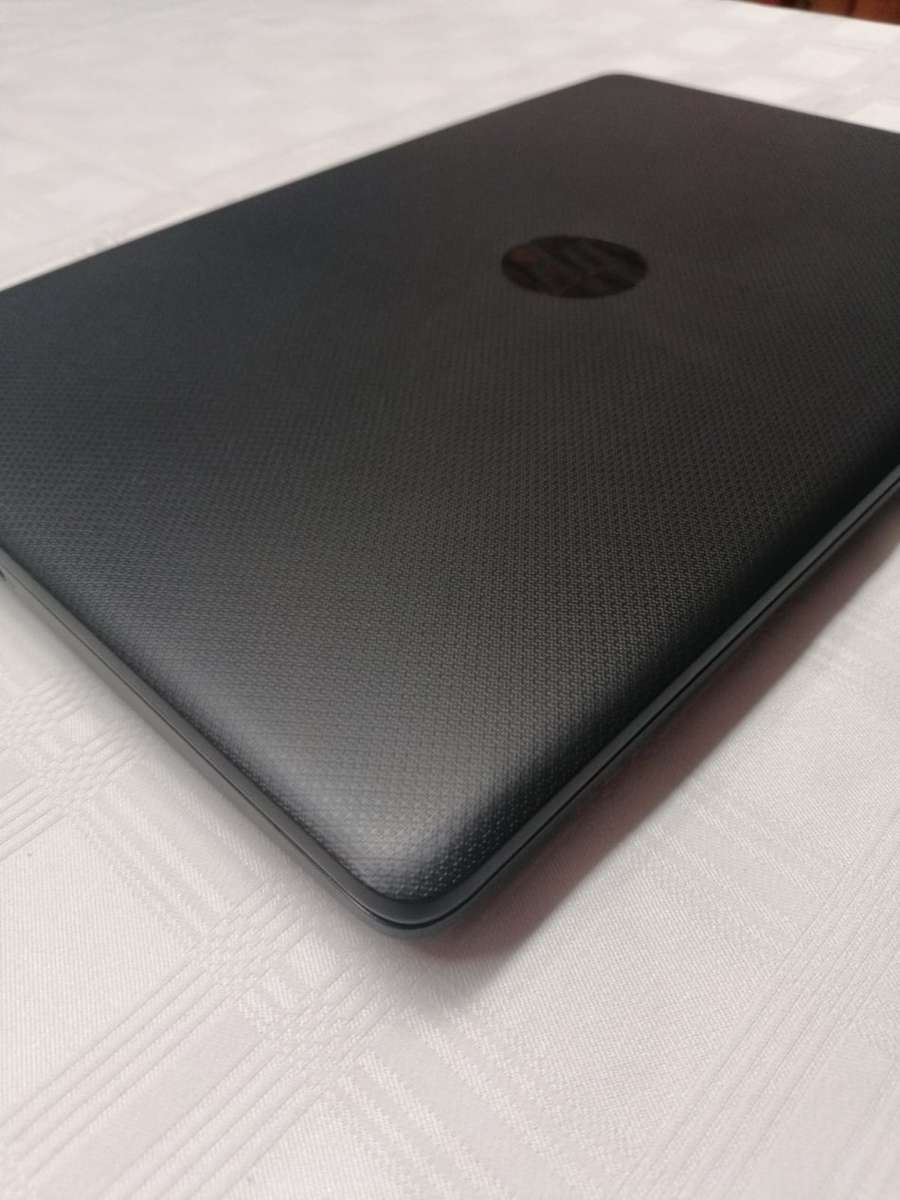 HP Powerfull Laptop - i7 10th gen - 16GB - 256GB SSD + 1TB - 15.6" 1920 x 1080