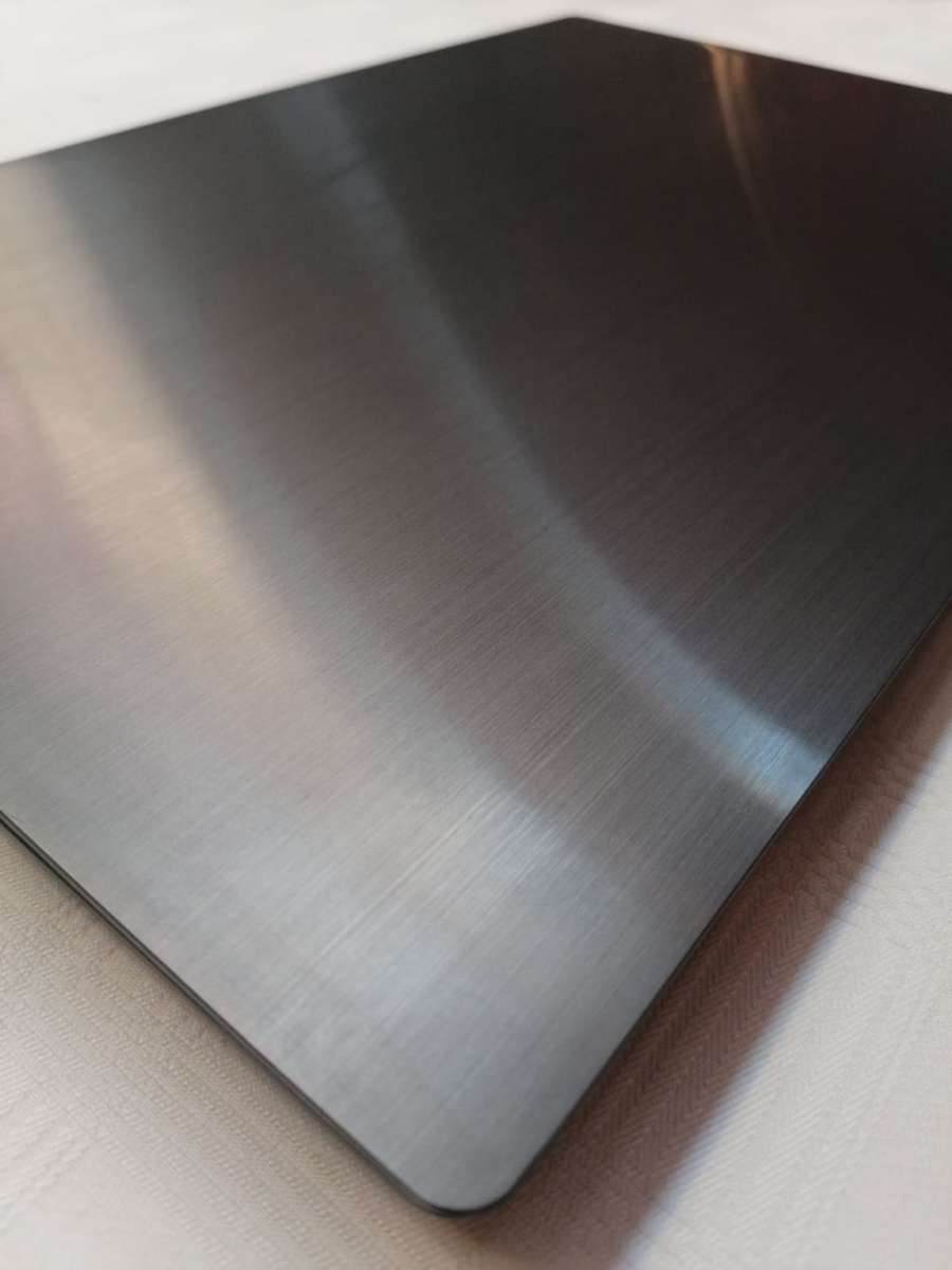 Lenovo IdeaPad V330 - Intel 8th Gen - 8GB - 1TB HDD - 15.6" FHD - Win 10 Pro