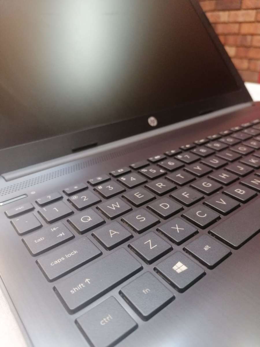 Powerful HP Laptop - Intel i7 7th gen - 15.6 FHD 1920 x 1080 - 8GB - 1TB HDD