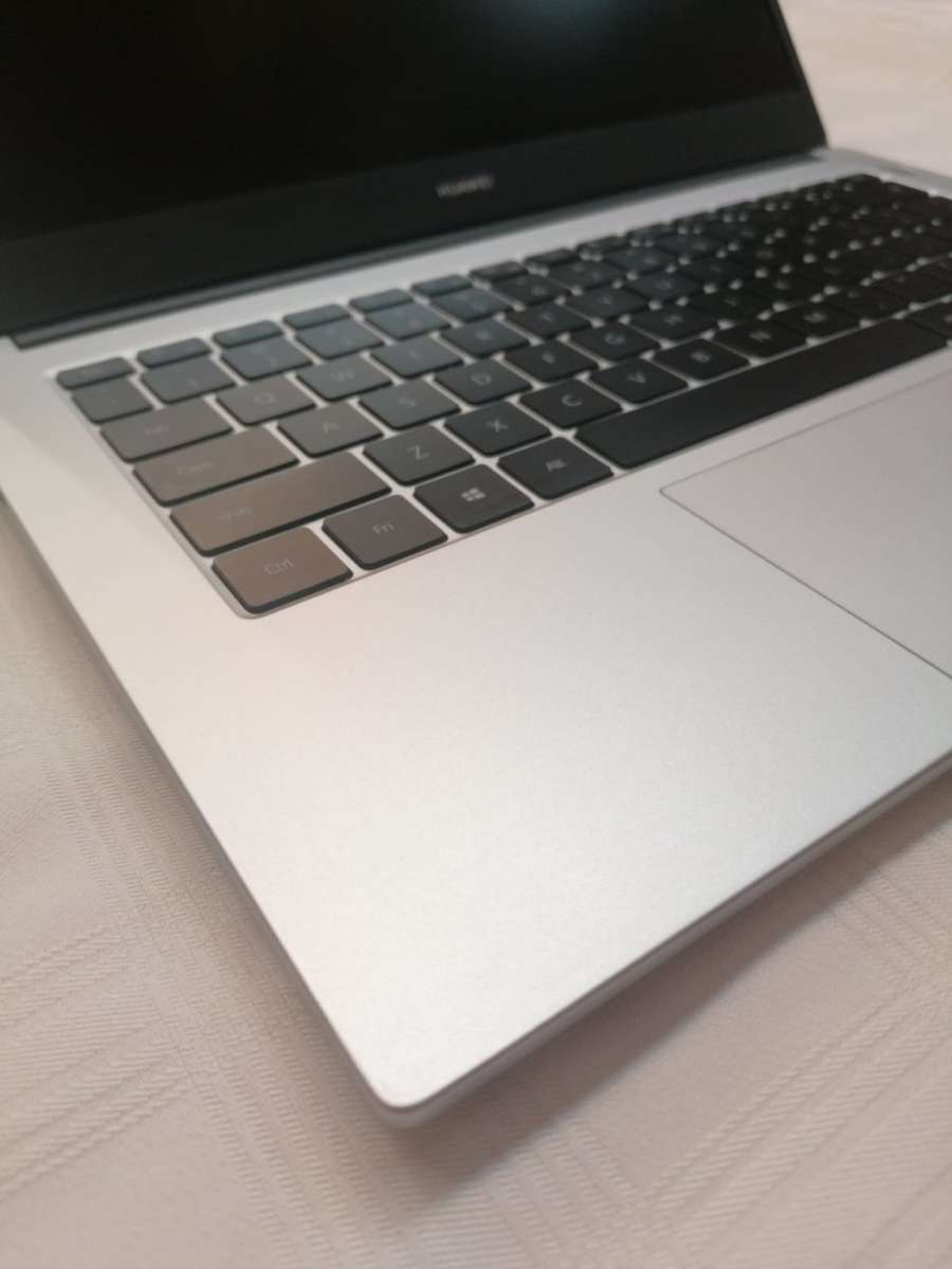 HUAWEI MateBook D14 - Intel 10th gen - 512GB SSD - 8GB - 14" FHD IPS - nVidia Graphics