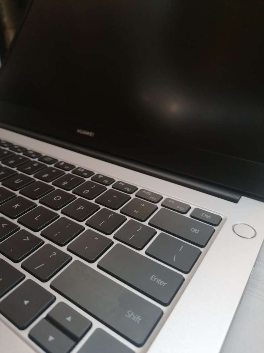 HUAWEI MateBook D14 - Intel 10th gen - 512GB SSD - 8GB - 14" FHD IPS - nVidia Graphics