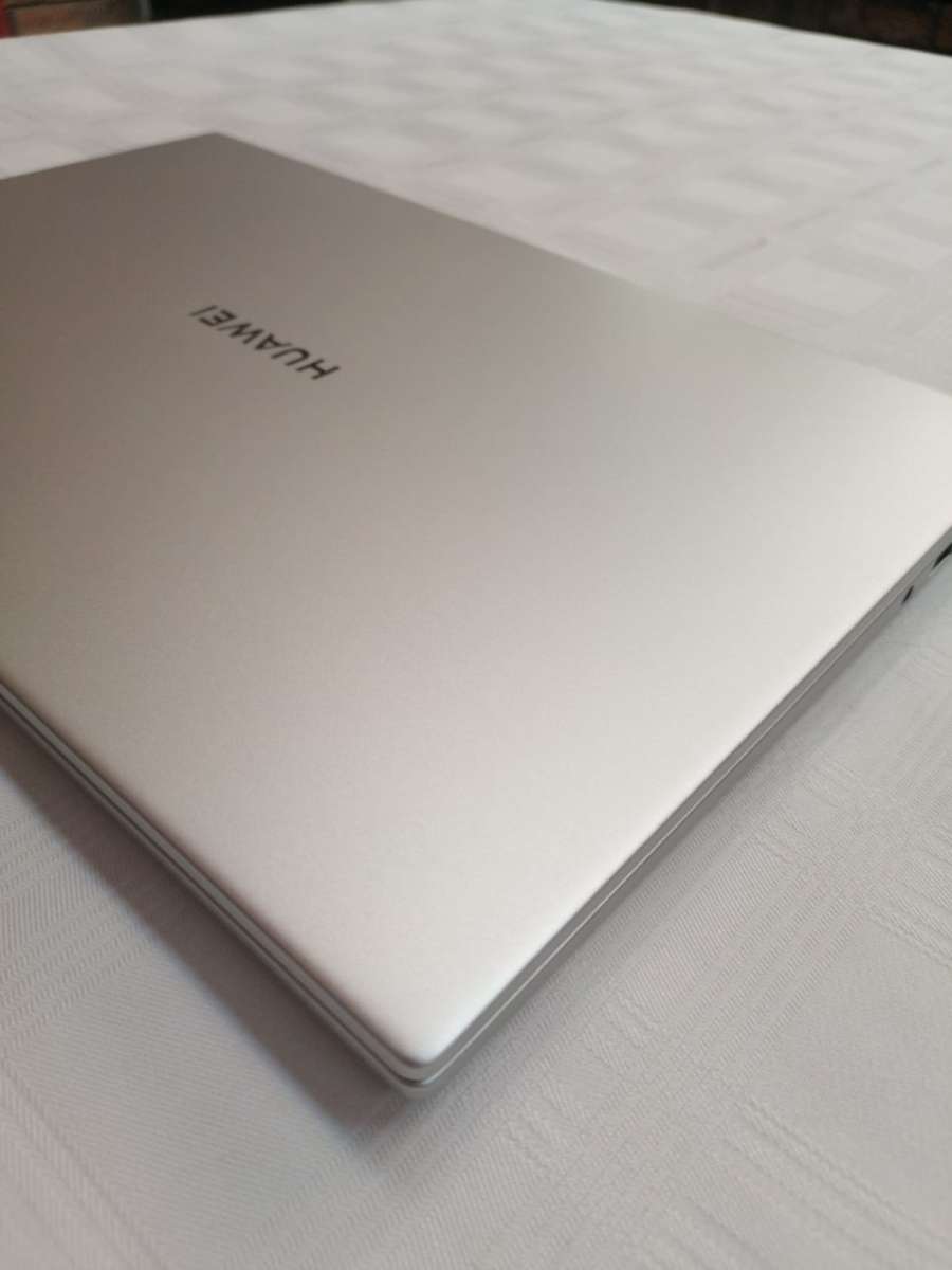 HUAWEI MateBook D14 - Intel 10th gen - 512GB SSD - 8GB - 14" FHD IPS - nVidia Graphics