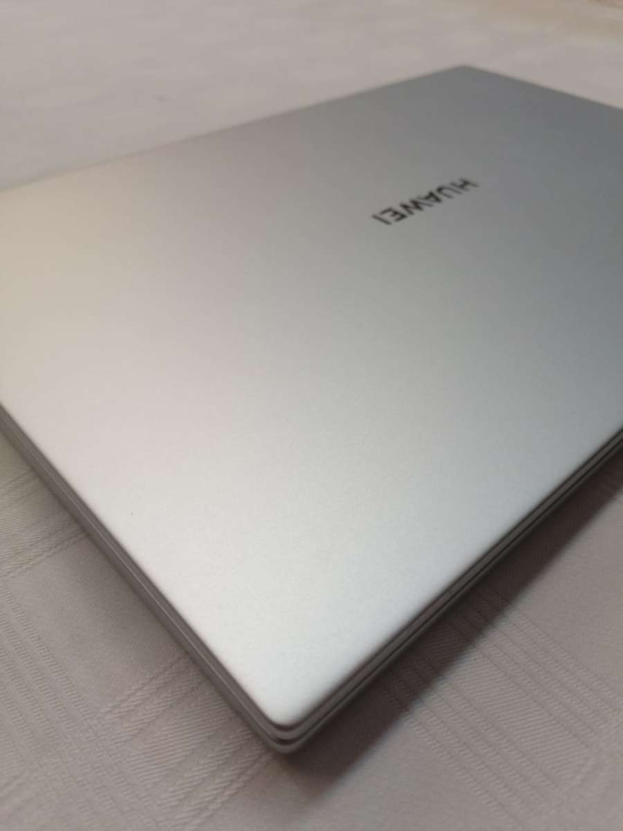 HUAWEI MateBook D14 - Intel 10th gen - 512GB SSD - 8GB - 14" FHD IPS - nVidia Graphics