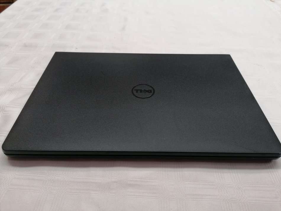 Dell Business Laptop - Intel i7 - 8GB Memory - 1TB Storage - AMD Radeon Graphics