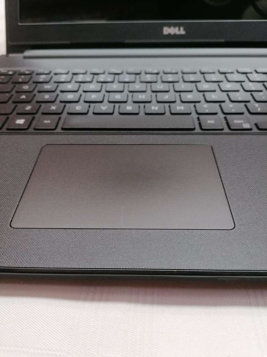 Dell Business Laptop - Intel i7 - 8GB Memory - 1TB Storage - AMD Radeon Graphics