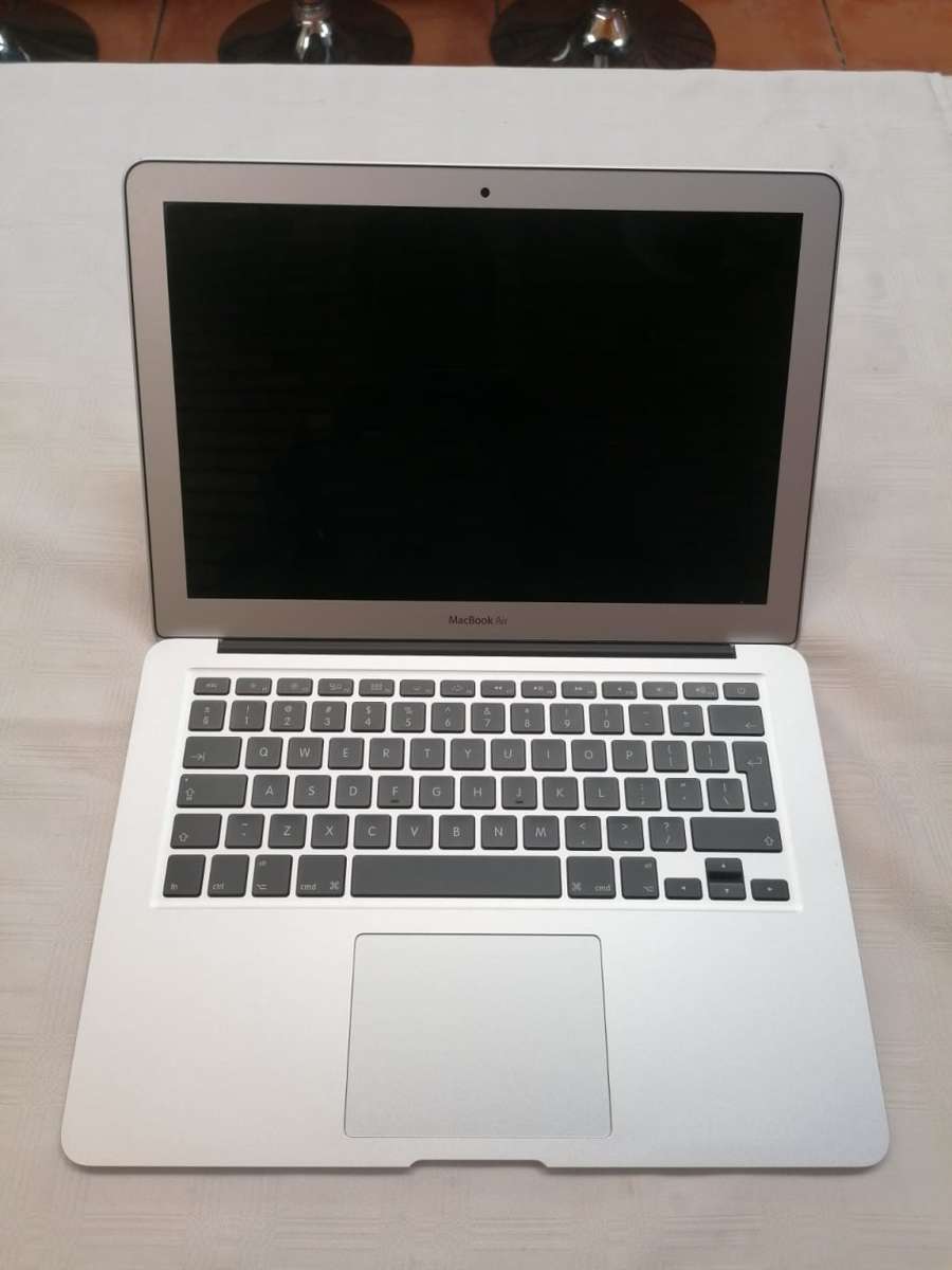 Powerful Macbook Air - Intel i5 - 256GB SSD - 8GB - Excelent condtion