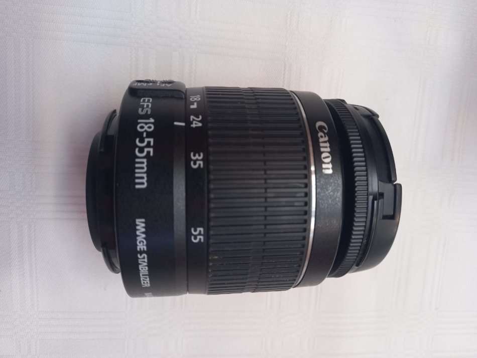 Canon 4000D Camera Kit - Lens, charger & Battery Included