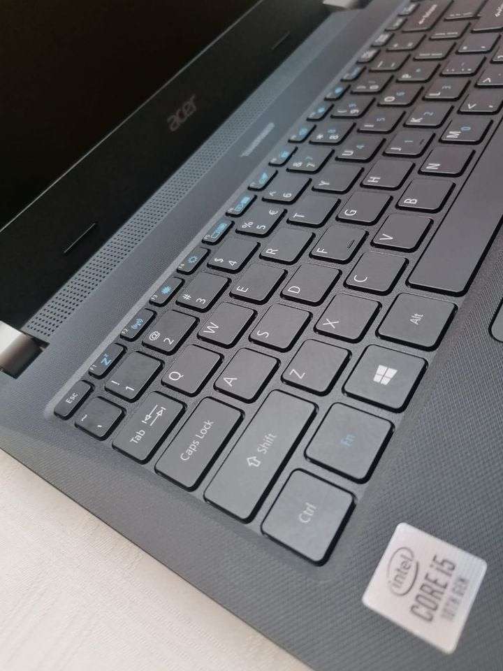 Acer Travelmate Laptop - Intel 10th gen - 8GB -256GB SSD M.2 - 14" FHD IPS