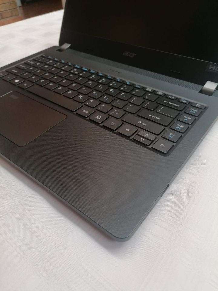 Acer Travelmate Laptop - Intel 10th gen - 8GB -256GB SSD M.2 - 14" FHD IPS