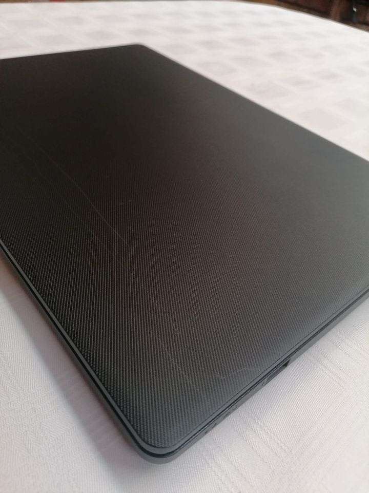 Acer Travelmate Laptop - Intel 10th gen - 8GB -256GB SSD M.2 - 14" FHD IPS