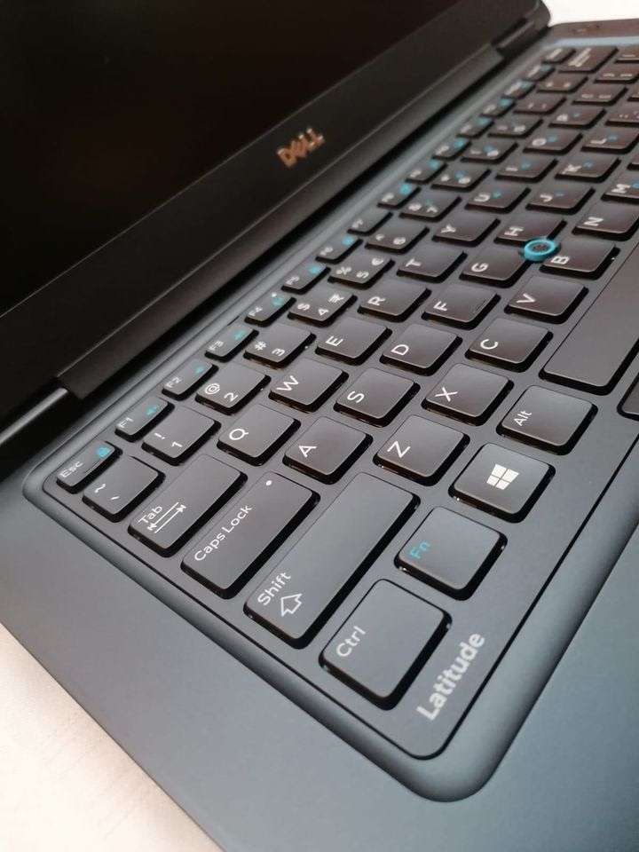 Dell Latitude 5480 - Intel i5 - 8GB - 256GB SSD - 14" HD Display