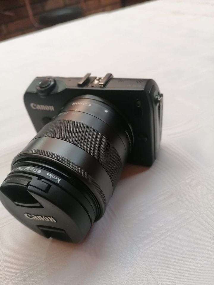 Canon EOS M Mirrorless camera With Canon 18-55mm Lens