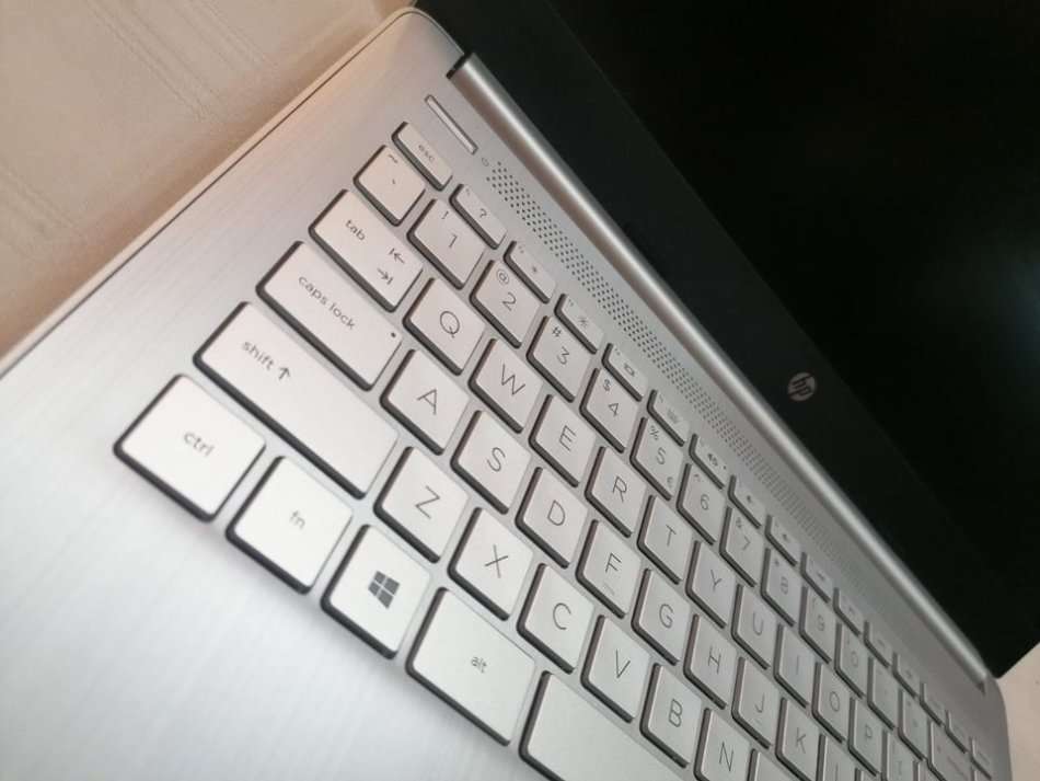 HP Laptop - Intel i7 11th gen - 512GB SSD - 8GB - 14" FHD IPS - With HP Warranty