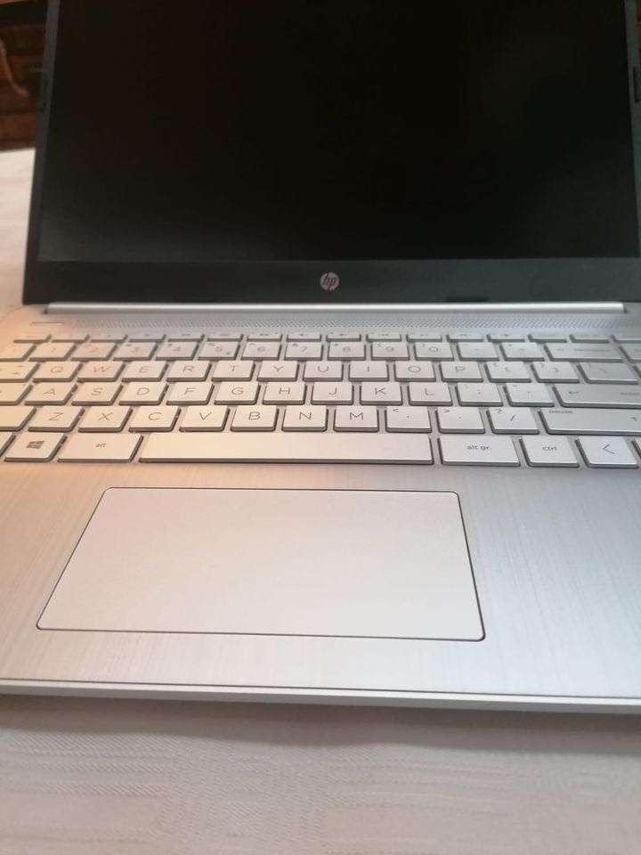 HP Laptop - Intel i7 11th gen - 512GB SSD - 8GB - 14" FHD IPS - With HP Warranty