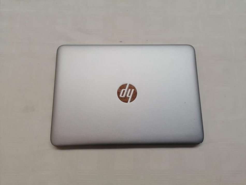 HP EliteBook 820 G4 - Intel i7 7th gen - 8GB DDR4 - 256GB SSD - 12.5" FHD