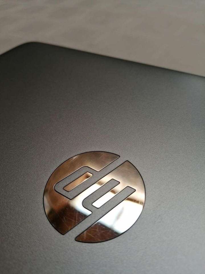 HP EliteBook 820 G4 - Intel i7 7th gen - 8GB DDR4 - 256GB SSD - 12.5" FHD