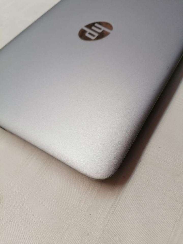 HP EliteBook 820 G4 - Intel i7 7th gen - 8GB DDR4 - 256GB SSD - 12.5" FHD