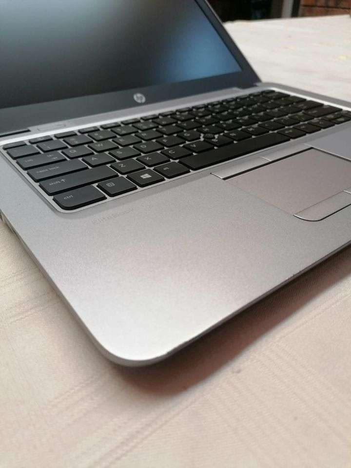 HP EliteBook 820 G4 - Intel i7 7th gen - 8GB DDR4 - 256GB SSD - 12.5" FHD