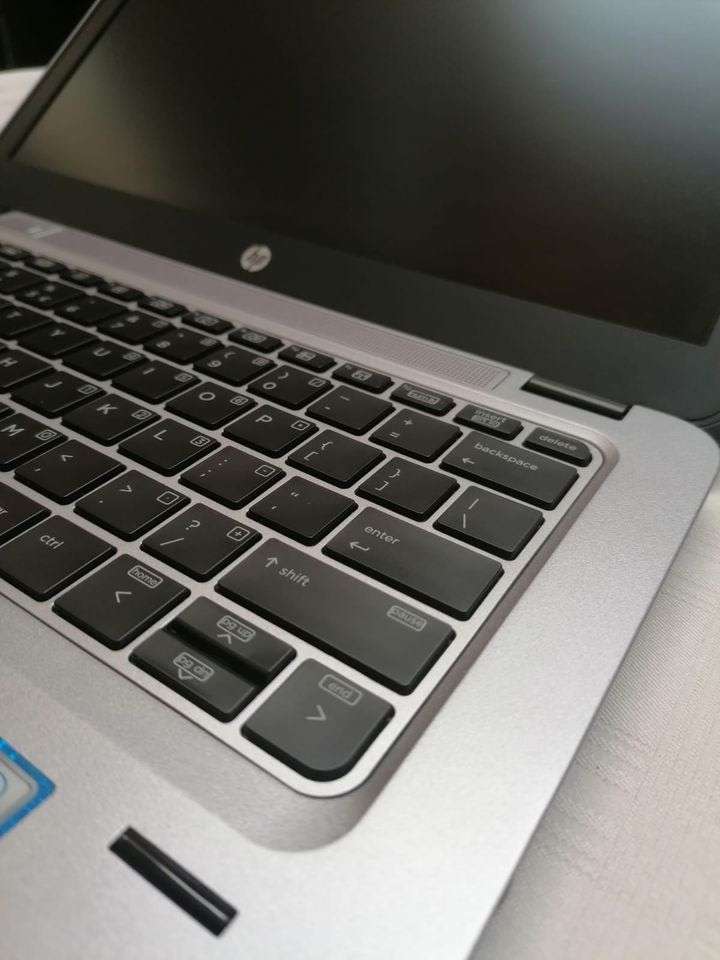 HP EliteBook 820 G4 - Intel i7 7th gen - 8GB DDR4 - 256GB SSD - 12.5" FHD
