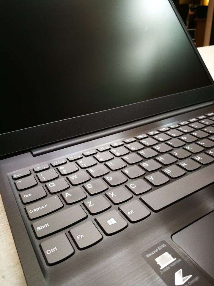 Lenovo ideapad S145 - Intel i7 10th gen - 256GB SSD + 1TB HDD - 15.6" HD - Certified Pre-Owned