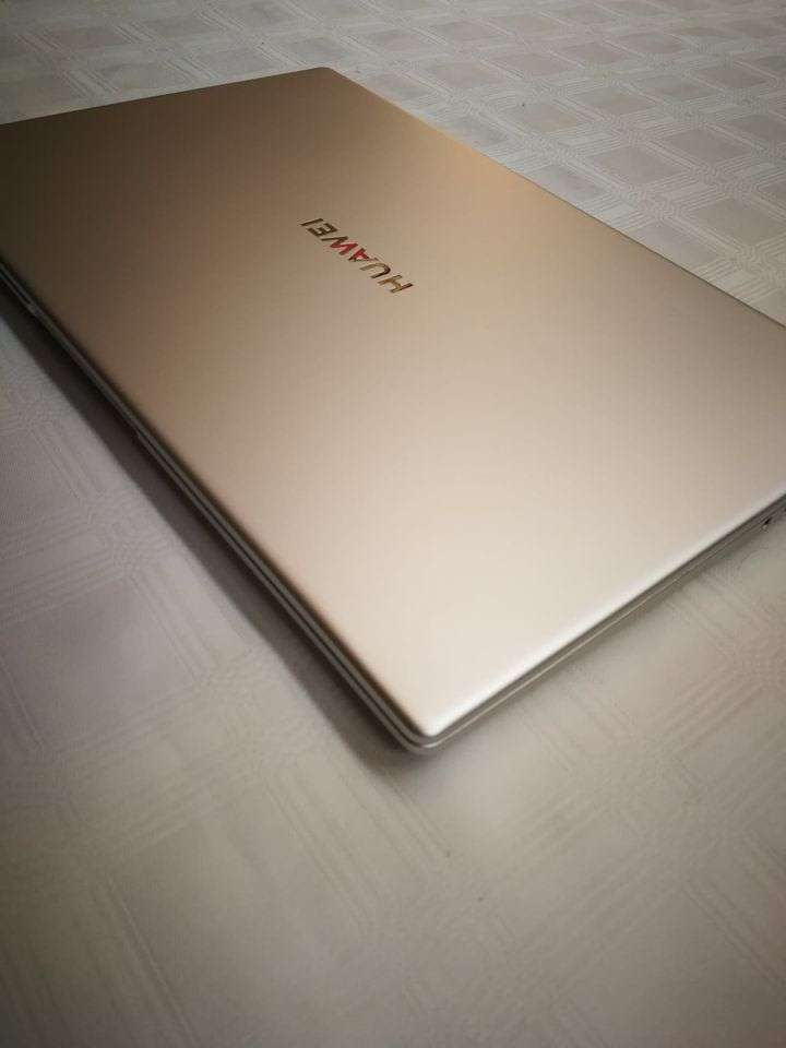 Huawei MateBook D15 - Intel 10th gen - 8GB - 256GB SSD - 15.6 inch FHD - Certified Pre-Owned Laptop