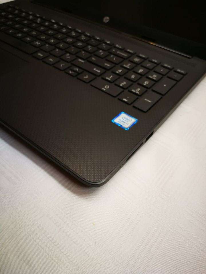 HP Notebook 15 Intel i7 8tg Gen 256GB SSD + 1TTB 8GB 15.6" HD