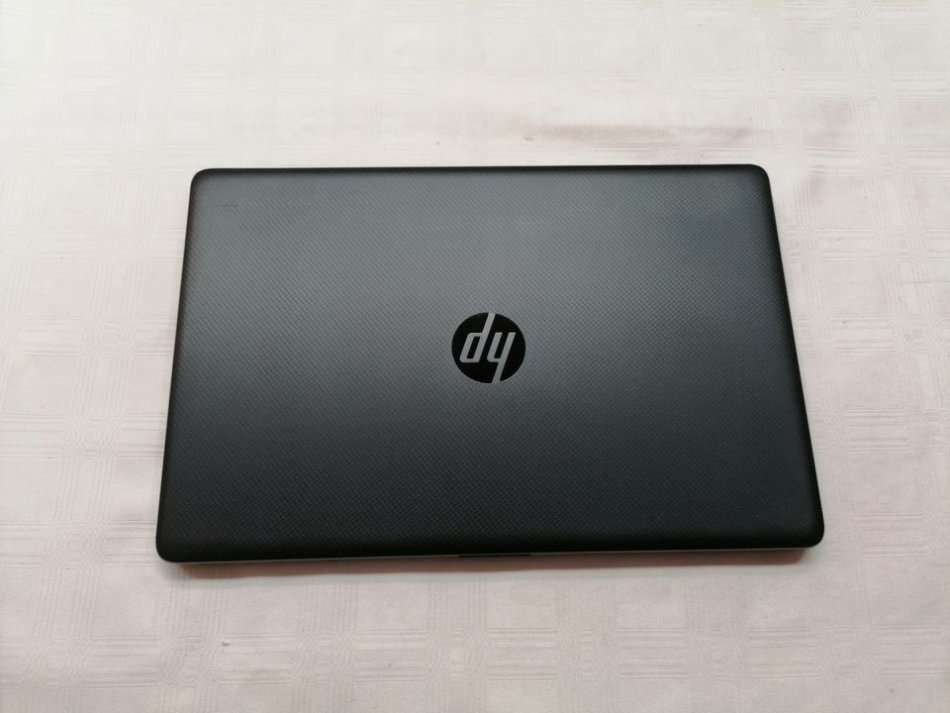 HP Notebook 15 Intel Core i5 8th gen 8GB 1TB HDD 15.6" HD Display