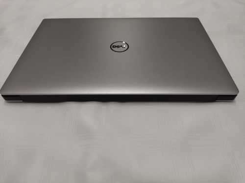 Dell Precision 5520 Intel i7 7th Gen 16GB 1TB SSD PCIe NVMe 15.6` IPS FHD