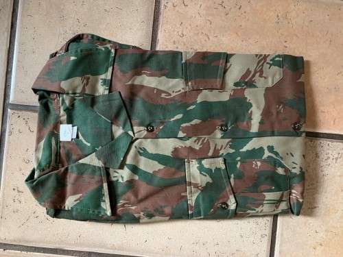 Recce Copy Camo Type "P"  Shirt size L.    International Buyers item note will be ship