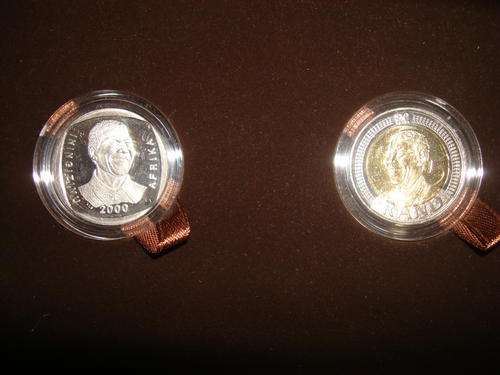Nelson Mandela Commemorative R5 Coin Set !!! R1 Start  !!!