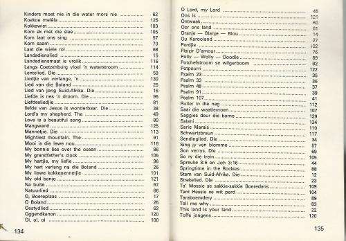 Landsdiens Liedjie-bundel.  Song book.