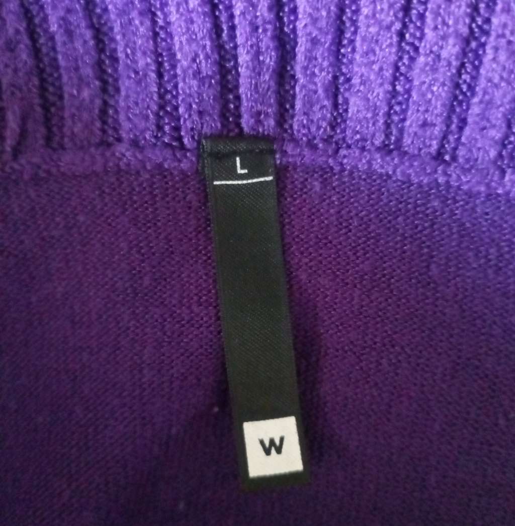 Short Knitted Sweater Size L