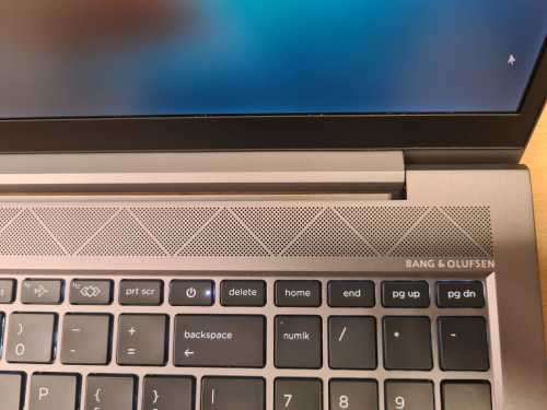 MONSTER HP ZBook Firefly 15 G8 | DEMO | i7-1185G7 | 32 GB DDR4 | 1 TB NVMe | LTE | Warranty 03/2026