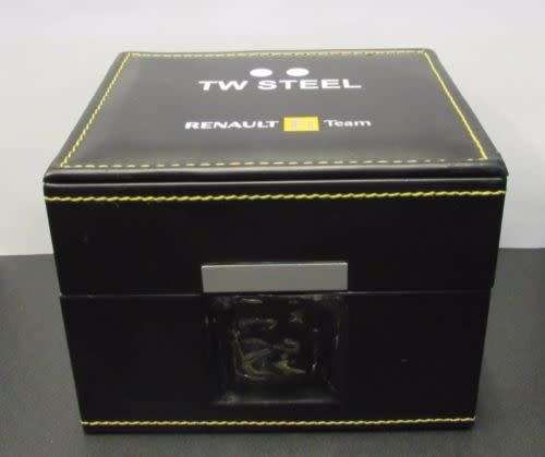 TW Steel CEO Goliath Watch CE3004 WATCH IS NEW DISPLAY BOX DAMAGED
