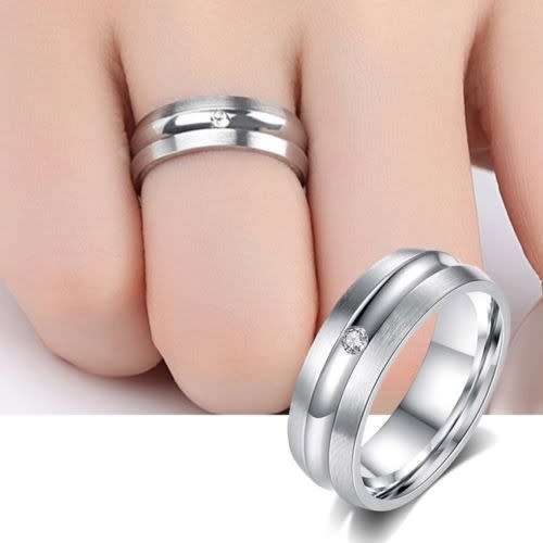 Women's Charm Crystal Platinum  Wedding Band  size 9