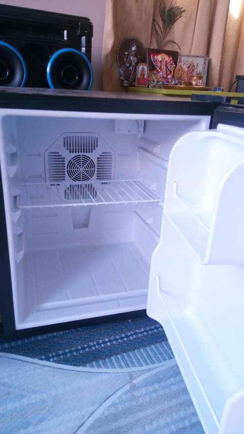 70 Liter Bar Fridge (sliver ) Telefunken TSB-70S